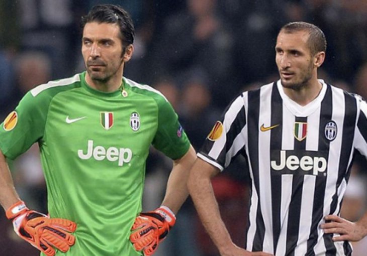 Buffon i Chiellini potpisali nove ugovore sa Juventusom