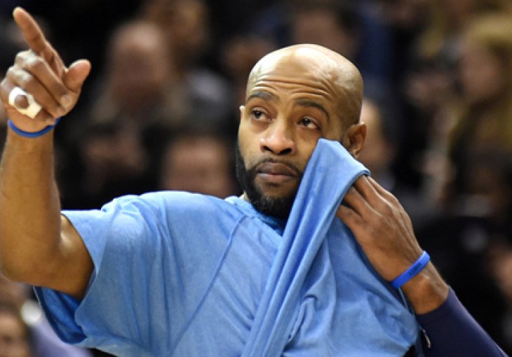 Vince Carter zaplakao u Torontu