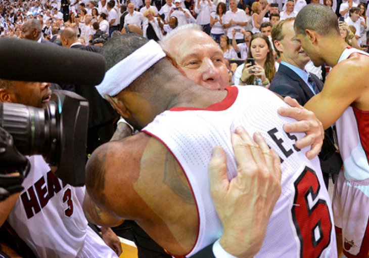 Gregg Popovich uspoređuje Jamesa s velikanima NBA lige