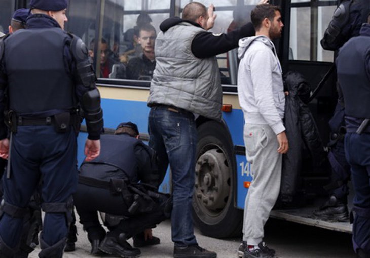 Derbi na Maksimiru odgođen: Igrači Hajduka solidarisali se s Torcidom