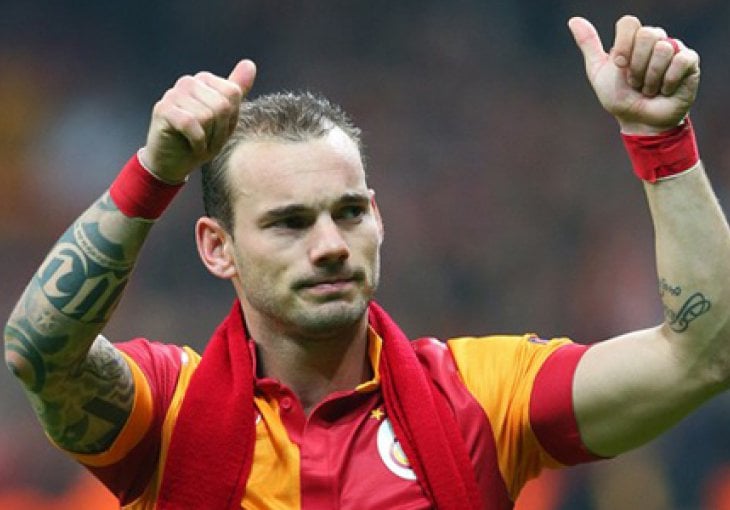 Wesley Sneijder na pragu Premier lige