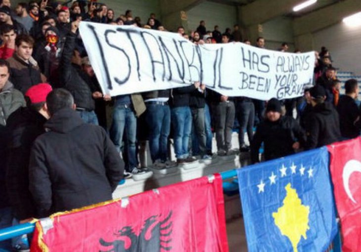 Navijači Galatasaraya: 'Istanbul je oduvijek vaš grob'!