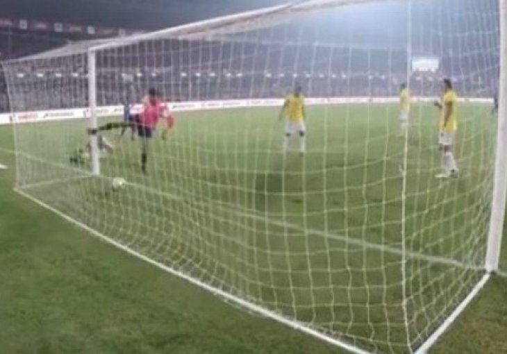 Nekad sjajni golman urnebesno reagirao na primljeni gol