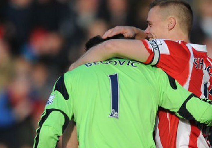 Stoke bolji od Arsenala, uz majstorije Asmira Begovića