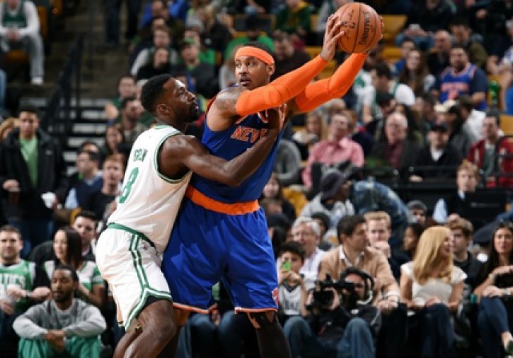 Lakersi savladali aktuelne šampione, Knicksi konačno pobijedili