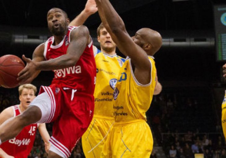 McCalebb ostaje u Bayernu