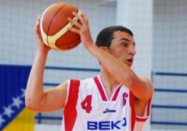 Dejan Marković potpisao ugovor sa OKK Sloboda