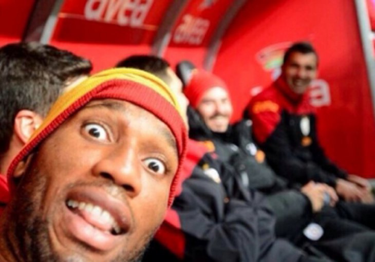 Top pet fudbalskih selfija