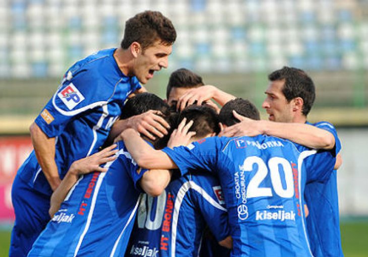 Široki nadigrao Željezničar, GOŠK šokirao Hajduk