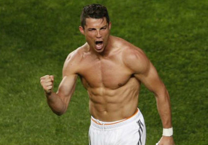 Neville otkrio koliko Ronaldo provodi vremena u teretani