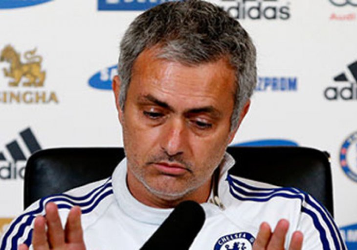 Šta je Mourinho izjavio nakon šokantnog ispadanja od Bradforda?