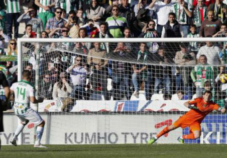 Bale junak Reala, Ronaldo pocrvenio