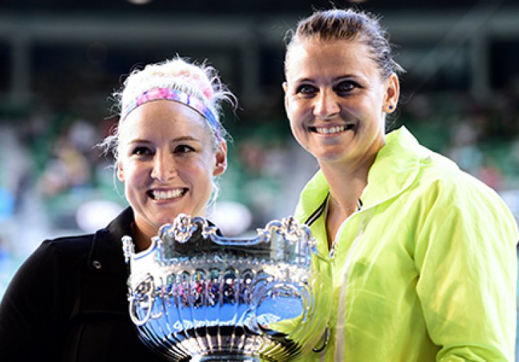 Mattek-Sands i Šafarova osvojile naslov u parovima na Australian Openu