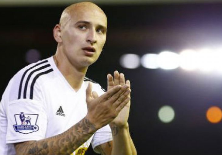 Sjajnim golom Shelveya, Swansea iznenadio Southampton