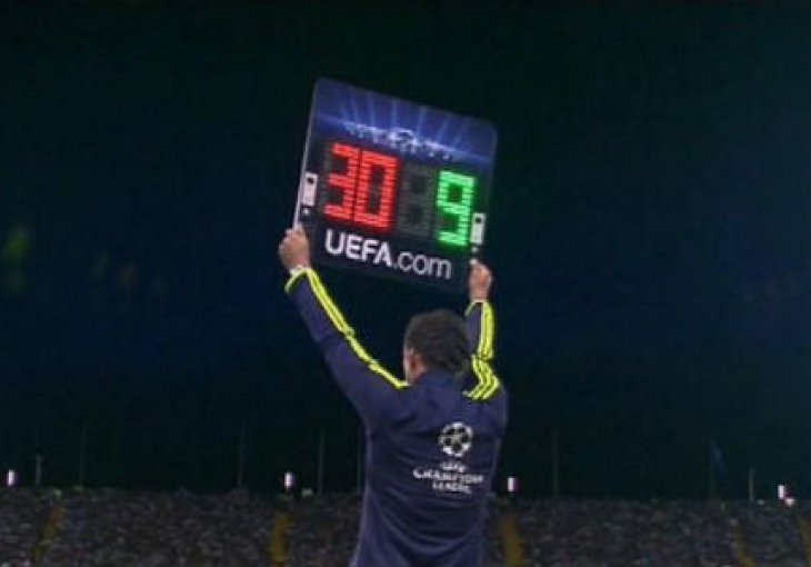 IFAB razmatra odluku o četvrtoj izmjeni, penalu, zaustavljanu vremena