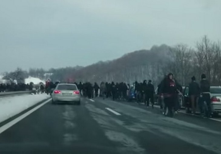 Pogledajte tuču BBB-a i Torcide