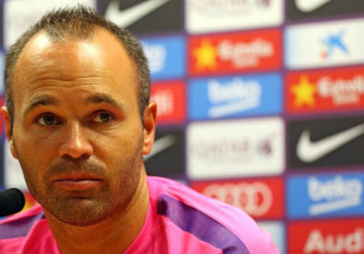 Iniesta iznenadio sve s novom frizurom: Ona me čini pomalo mlađim