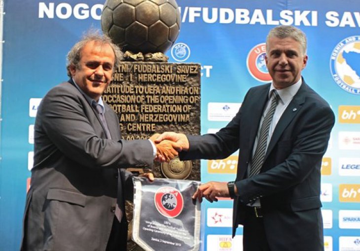 Delegacija NSBiH na kongresu UEFA u Beču