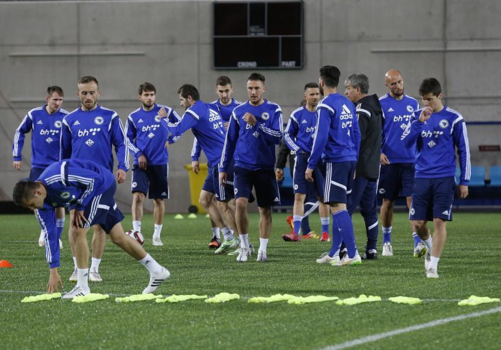 FOTO: Andori večeras niko neće moći pomoći