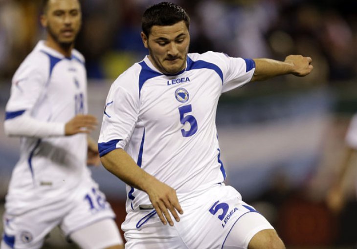 Izgleda da je ovo rješenje: Sead Kolašinac odlazi na posudbu
