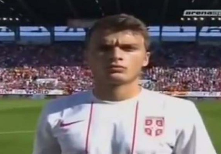 Srbija u čudu: Pogledajte šta radi Adem Ljajić dok svira 
