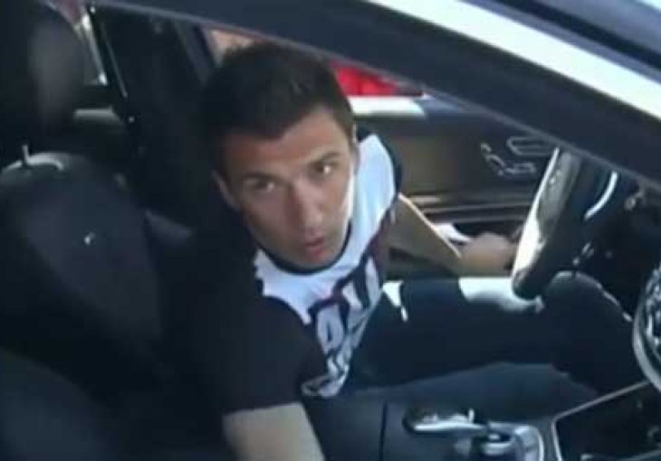VIDEO koji je večeras obišao planetu: Pogledajte šta radi nervozni Mario Mandžukić