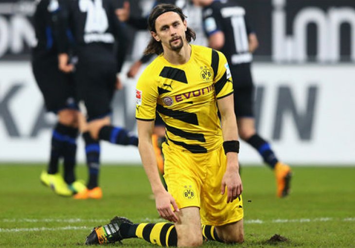 Dortmund prodaje Subotića
