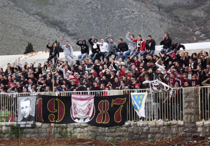 Zvornik: 'Horde zla' nisu dozvolile da im domaći huligan skine Ljiljane 
