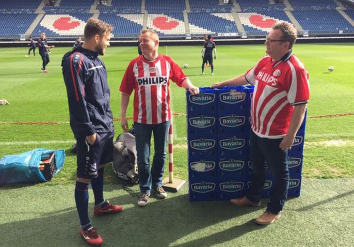 Navijači PSV pivom žele podmitit igrače Heerenveena