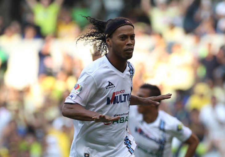 Ronaldinho i ne razmišlja o penziji!