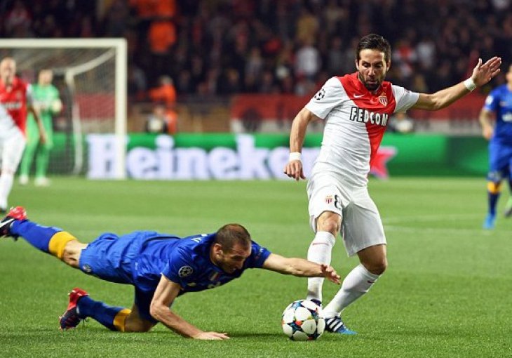 Urnebesne montaže Chiellinijevog igranja rukom preplavile internet