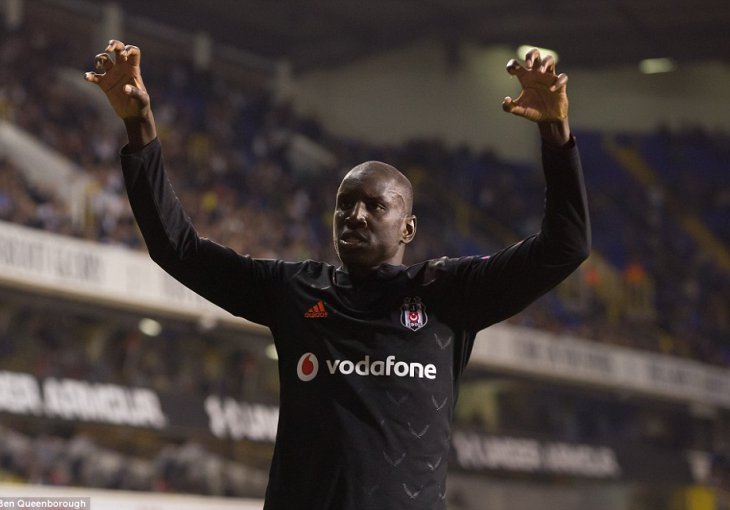 Demba Ba oduševio mnoge muslimane širom svijeta: Društvene mreže su se 'usijale'