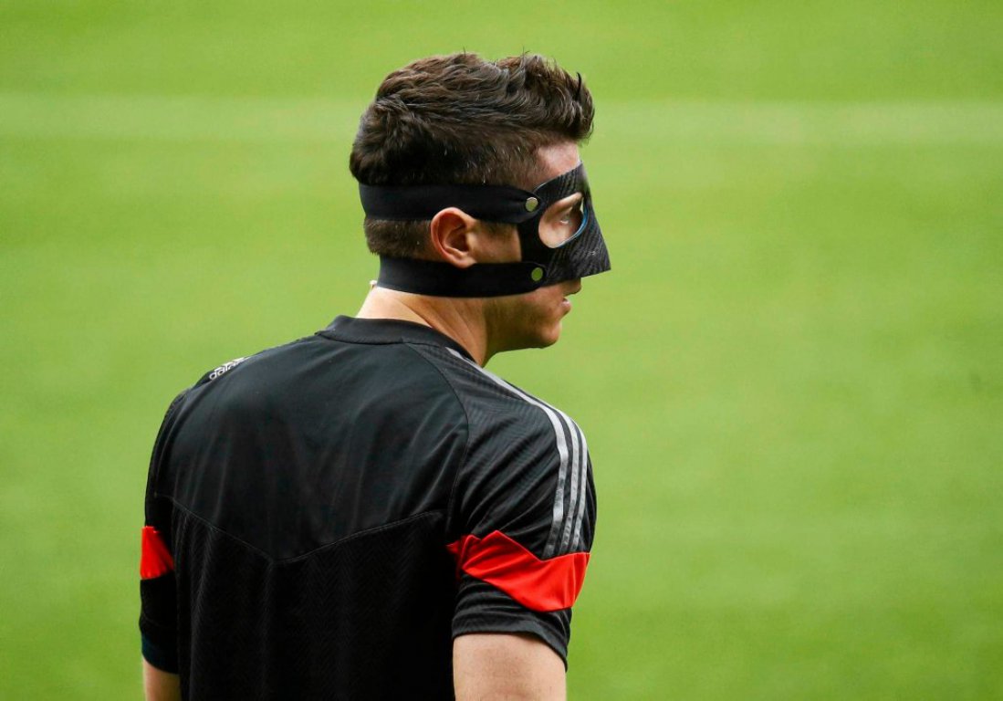 z17866572p-robert-lewandowski-na-treningu-przed-meczem-barcel