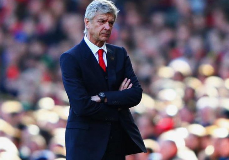 Wenger strahuje, navijači uznemireni: 