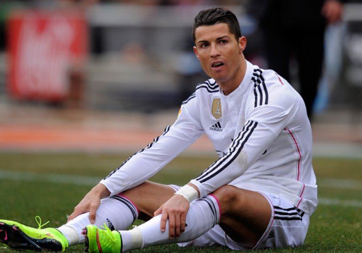 VIDEO: Veliki igrač, ali prije svega veliki čovjek: Cristiano Ronaldo uživao igrajući fudbal kao 