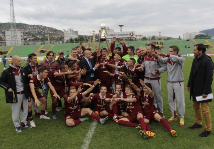 Pehar stigao na Koševo: Juniori demolirali Široki za trofej Kupa BiH