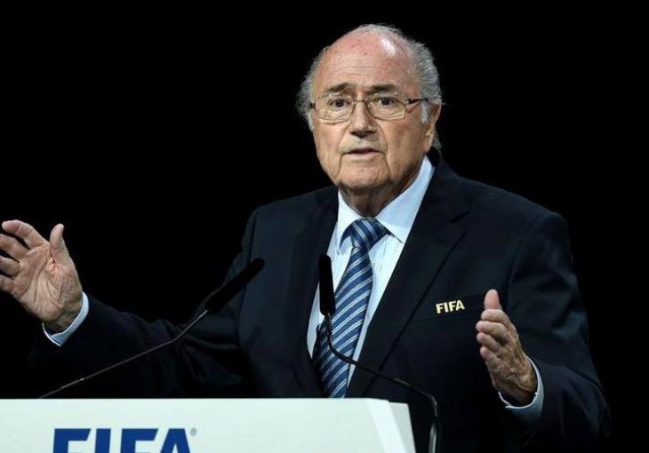 Nevjerovatno šta se događa: Sepp Blatter podnio ostavku!