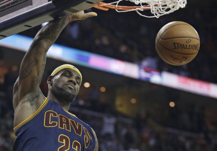 Fantastični LeBron, Cavsi poveli protiv Warriorsa