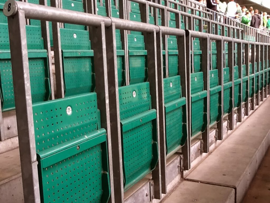 safe-standing