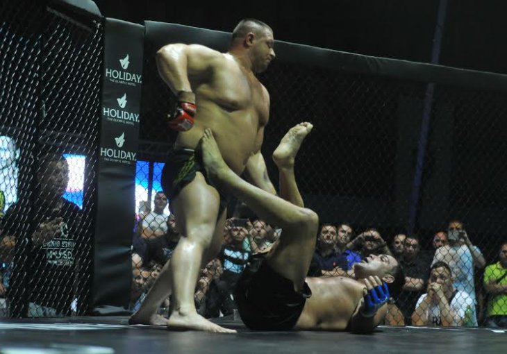 Denis Stojnić savladao Ricca Rodrigueza 