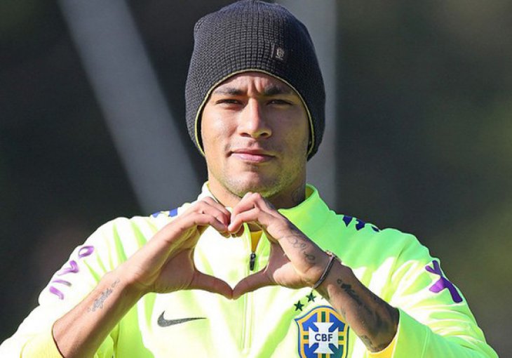 Neymar se na sjajan način izvinuo dječaku kojeg je pogodio loptom