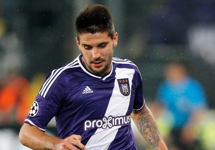 Mitrović izabrao novu destinaciju: Postaje najskuplji igrač u historiji kluba!