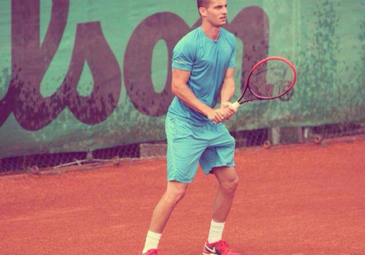 Brkić se plasirao u drugo kolo ATP turnira u Milanu