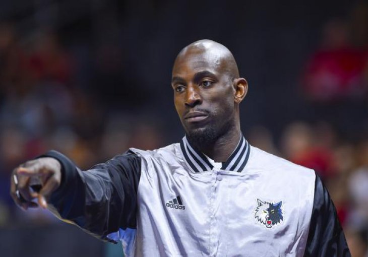 Nema povlačenja: Kevin Garnett još jednu sezonu u Wolvesima