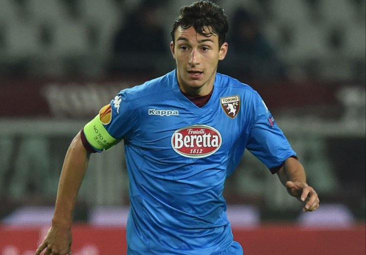 United kupio sjajnog desnog beka Azzurra