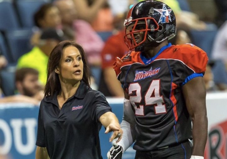 Revolucija u NFL-u - Jennifer Welter prva trenerica u ligi