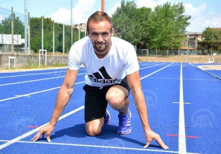 Amel Tuka se oglasio na Facebooku povodom sutrašnjeg nastupa u polufinalu