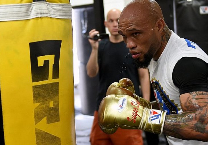 Mayweather i dalje u verbalnom okršaju sa najopasnijom ženom na svijetu!