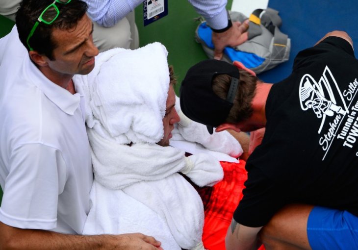 Velika drama na US Openu: Sock kolabirao na terenu