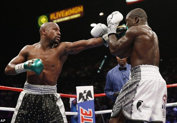 Evo šta je legenda boksa, Oscar De La Hoya rekao za povlačenje Mayweathera!